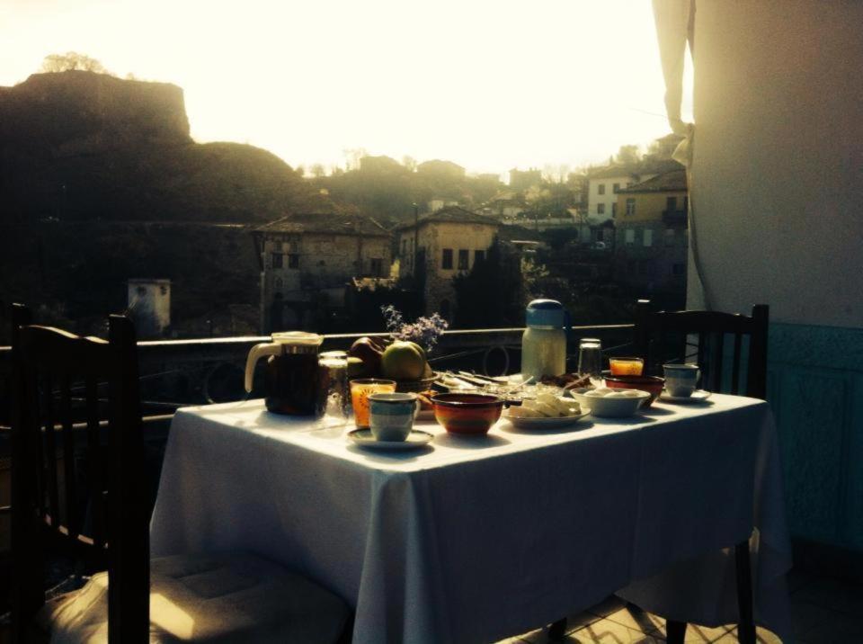 Ruols Guesthouse Gjirokaster Luaran gambar