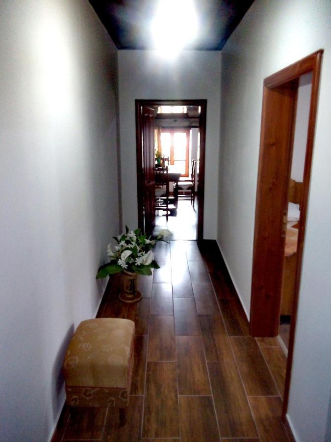 Ruols Guesthouse Gjirokaster Luaran gambar