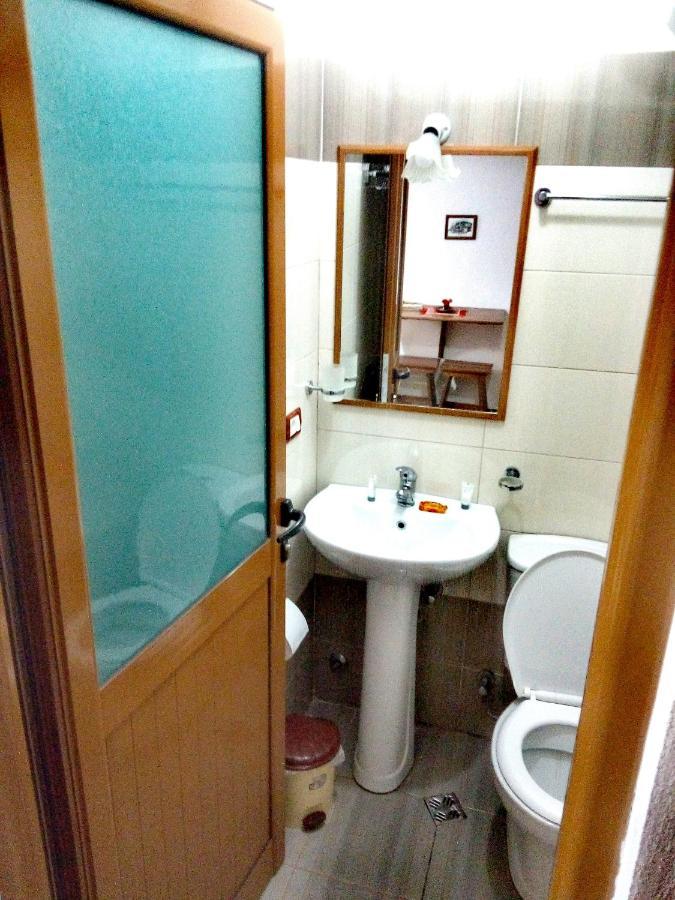 Ruols Guesthouse Gjirokaster Luaran gambar