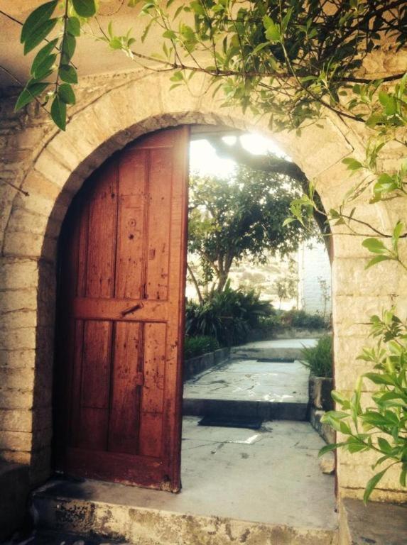 Ruols Guesthouse Gjirokaster Luaran gambar