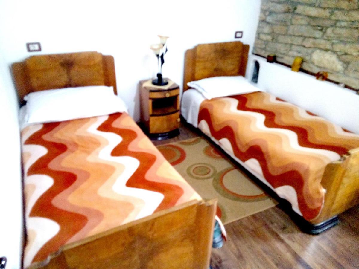 Ruols Guesthouse Gjirokaster Luaran gambar